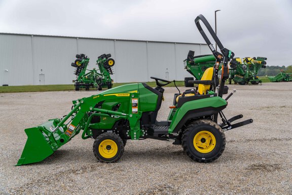 New In-Stock 2026 John Deere 1M 25 Compact Utility Tractors at Koenig Equipment in Oxford, OH - Photo4