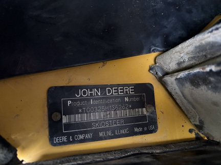 2007 John Deere 325