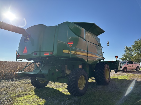 Used 2008 John Deere 9570 STS Combines at Koenig Equipment in Greenville, OH - Photo5