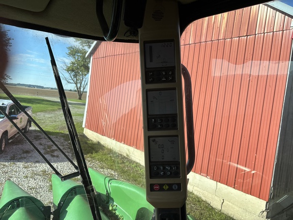 Used 2008 John Deere 9570 STS Combines at Koenig Equipment in Greenville, OH - Photo9