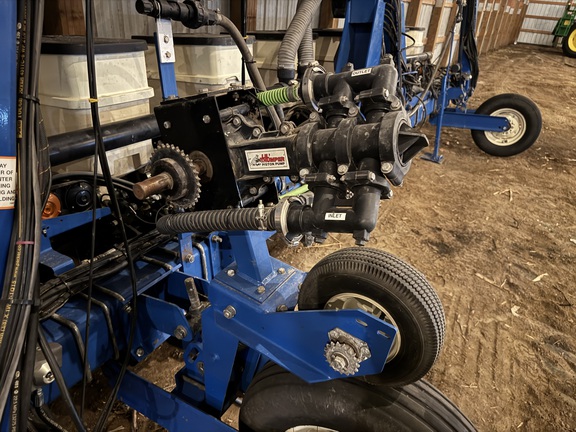 2015 Kinze 3140 - Photo9