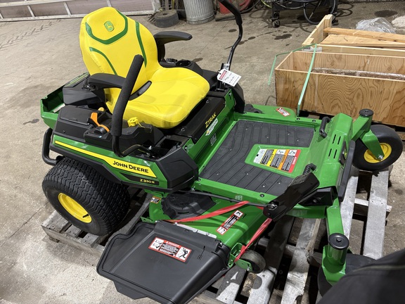 Used 2026 John Deere Z330R Zero Turn Mowers at Horizon Ag & Turf in Mayerthorpe, AB - Photo2