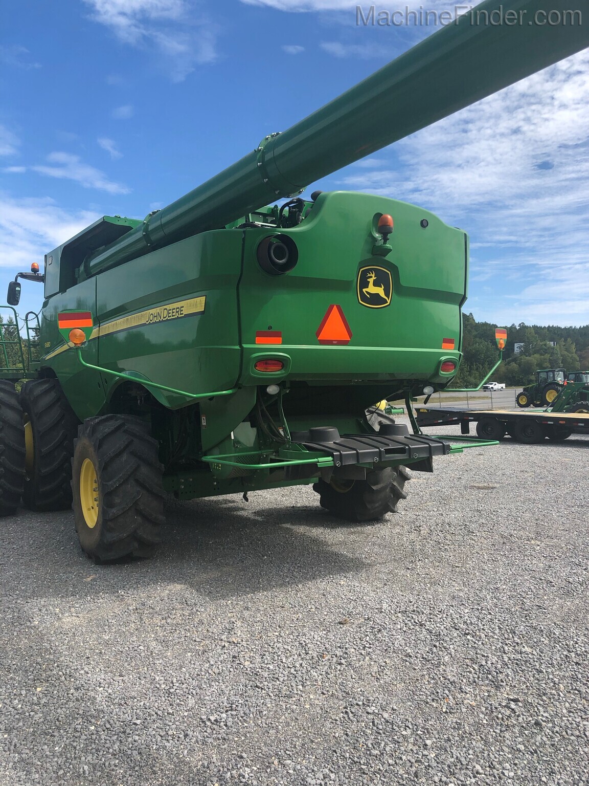 2015 John Deere S680 Image 2