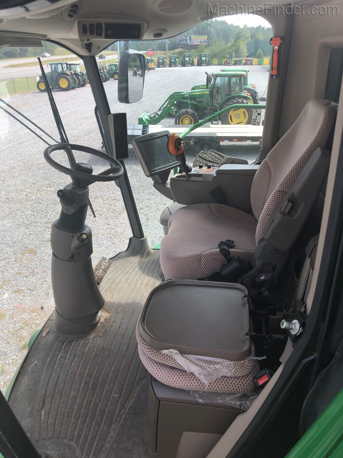 2015 John Deere S680 Image 7