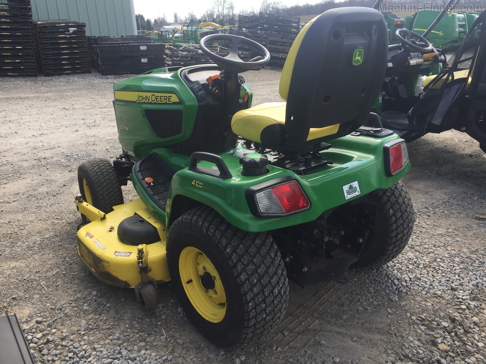 2014 John Deere X754 Image 5