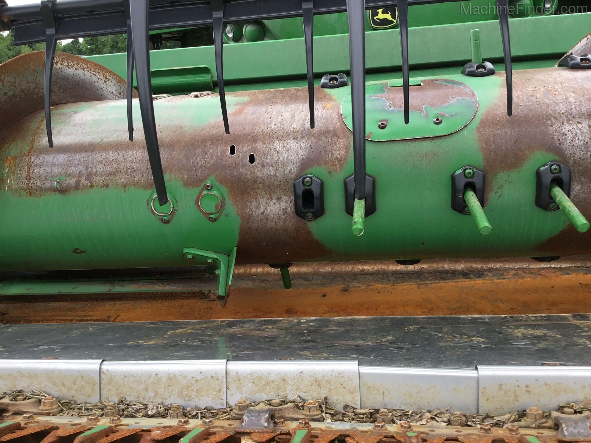 2010 John Deere 635F Image 4