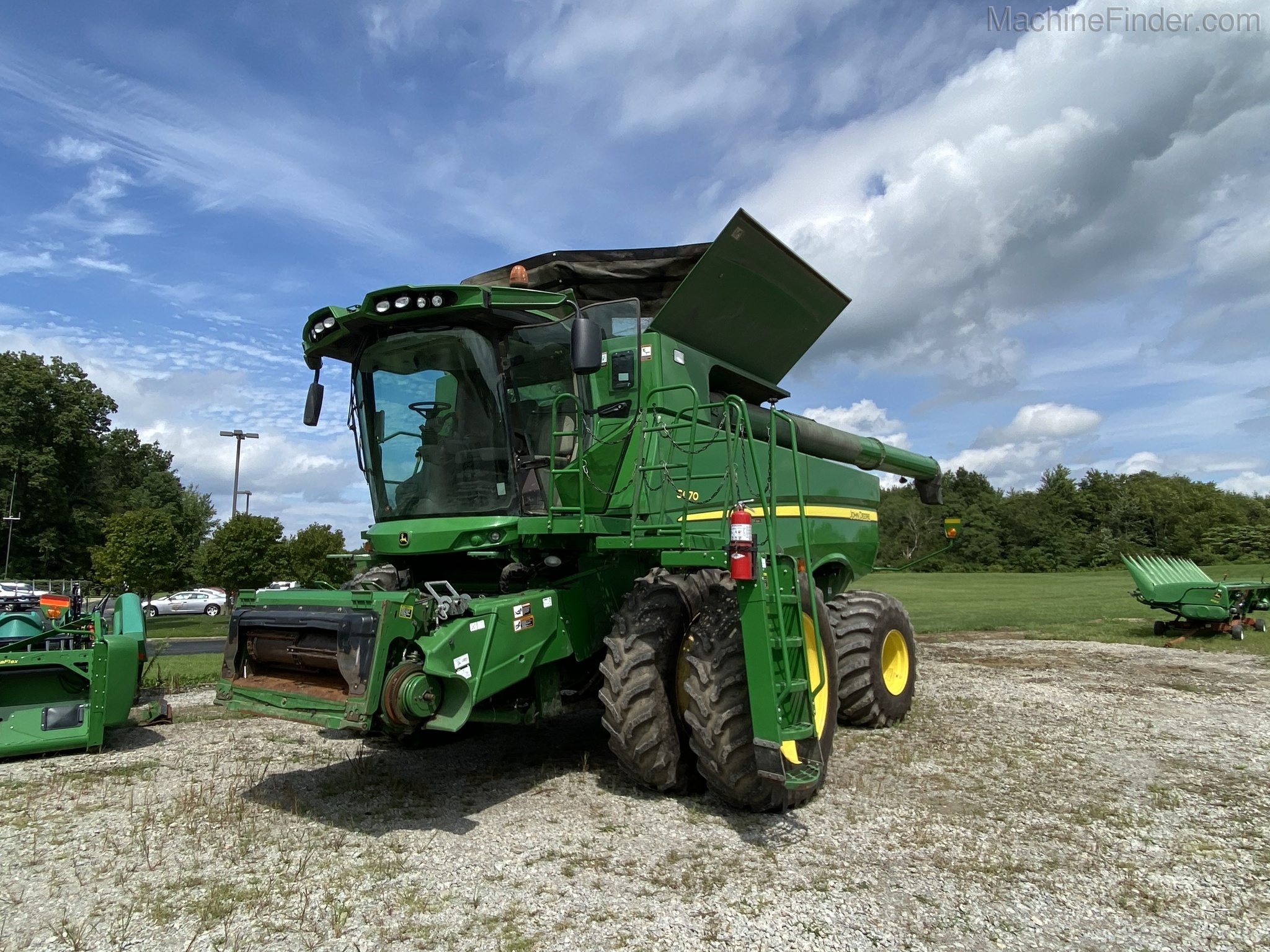 2013 John Deere S670 Image 1