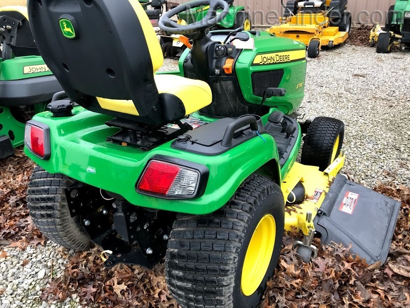 2018 John Deere X730 Image 5