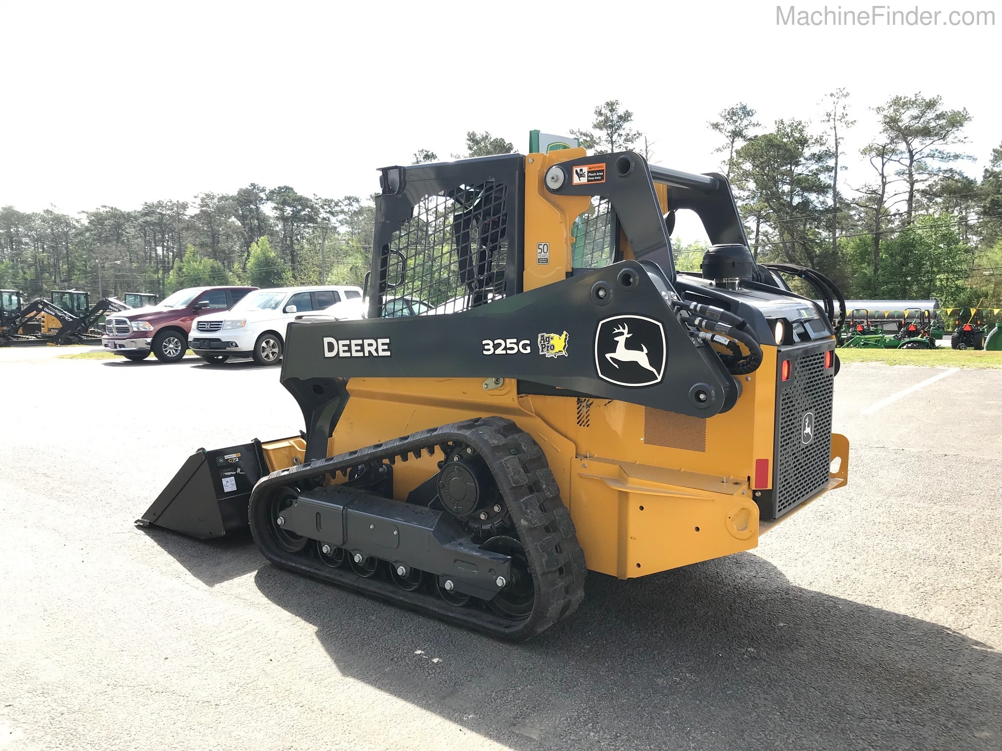 2021 John Deere 325G Image 5