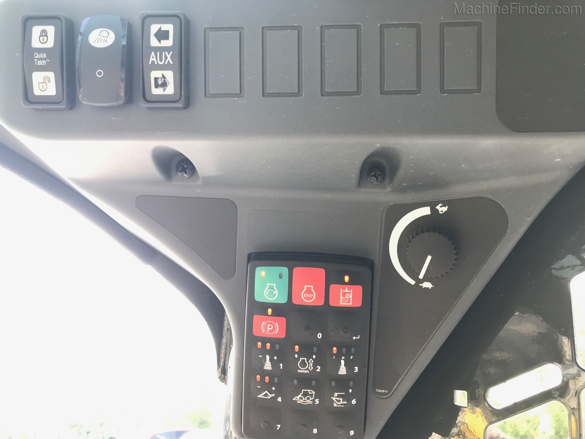 2021 John Deere 325G Image 9