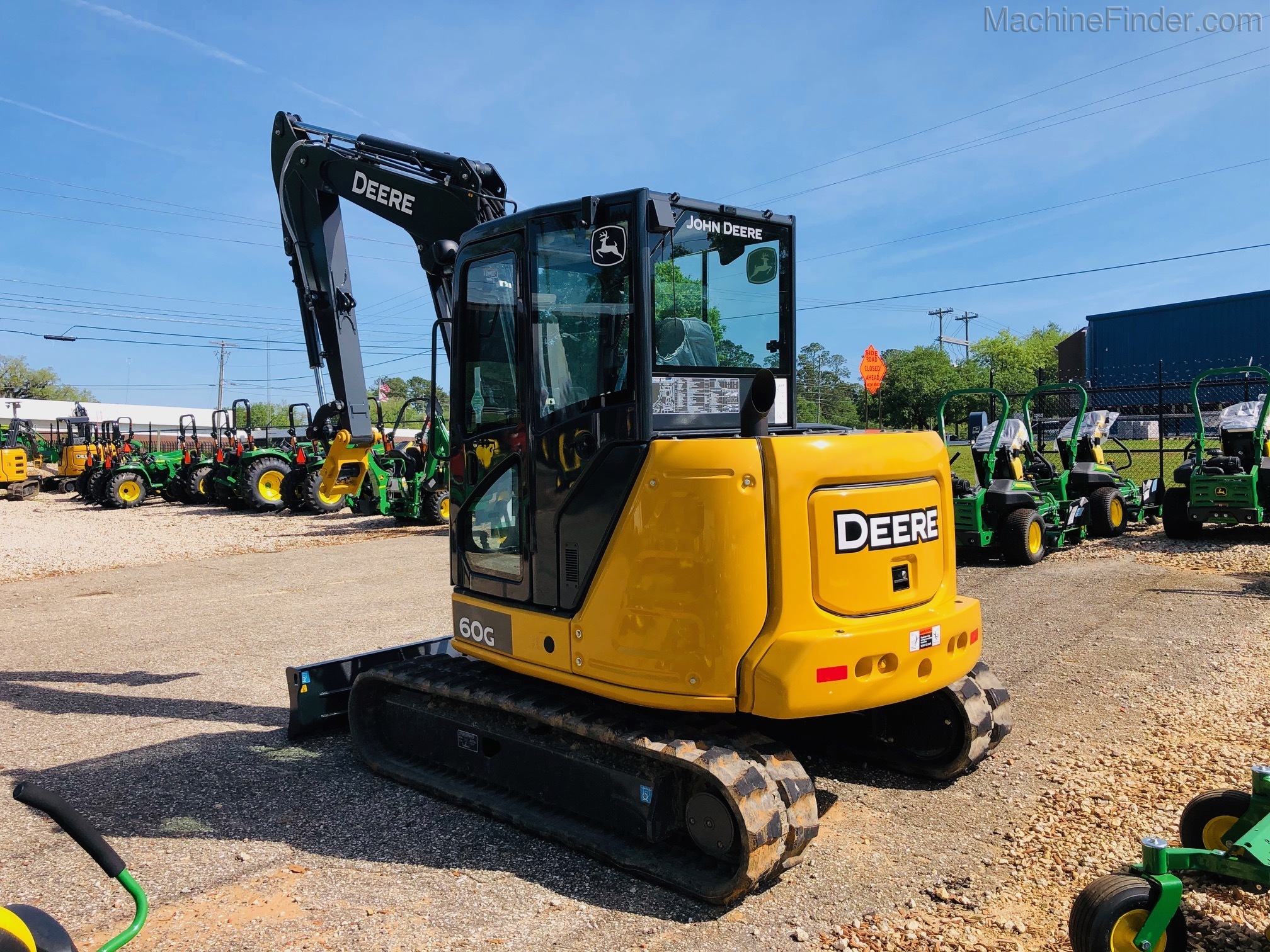2020 John Deere 60G Image 3