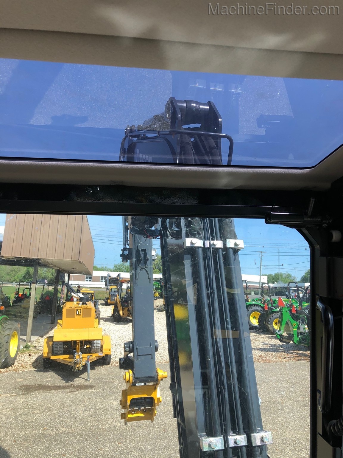 2020 John Deere 60G Image 8