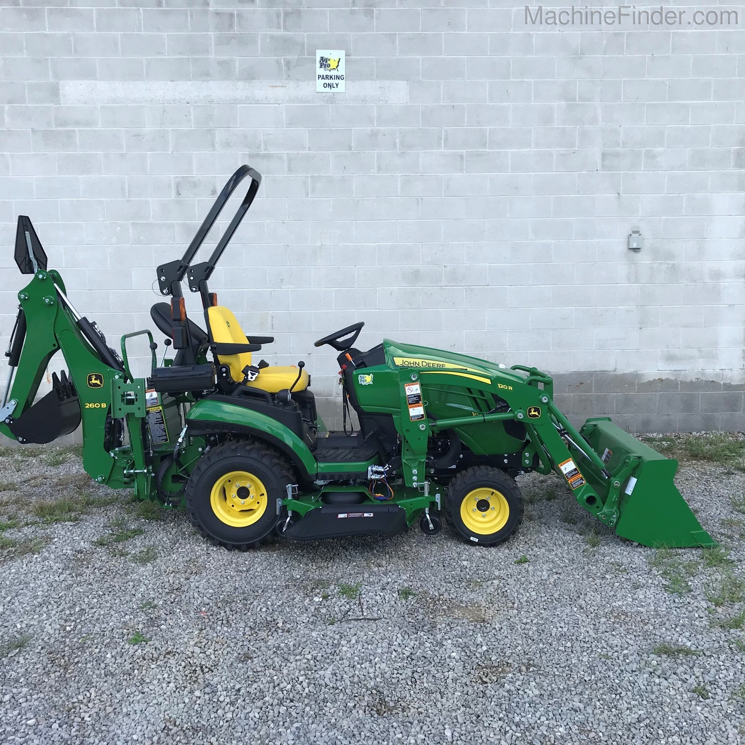2020 John Deere 1025R Image 5