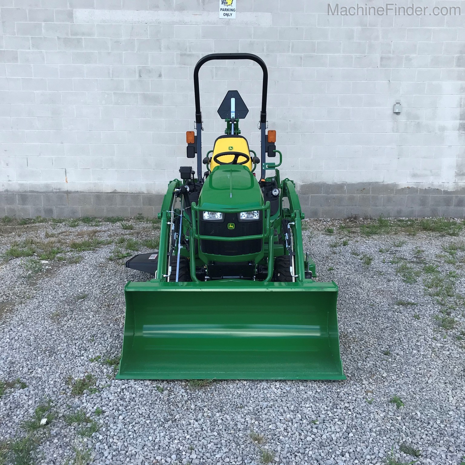 2020 John Deere 1025R Image 2
