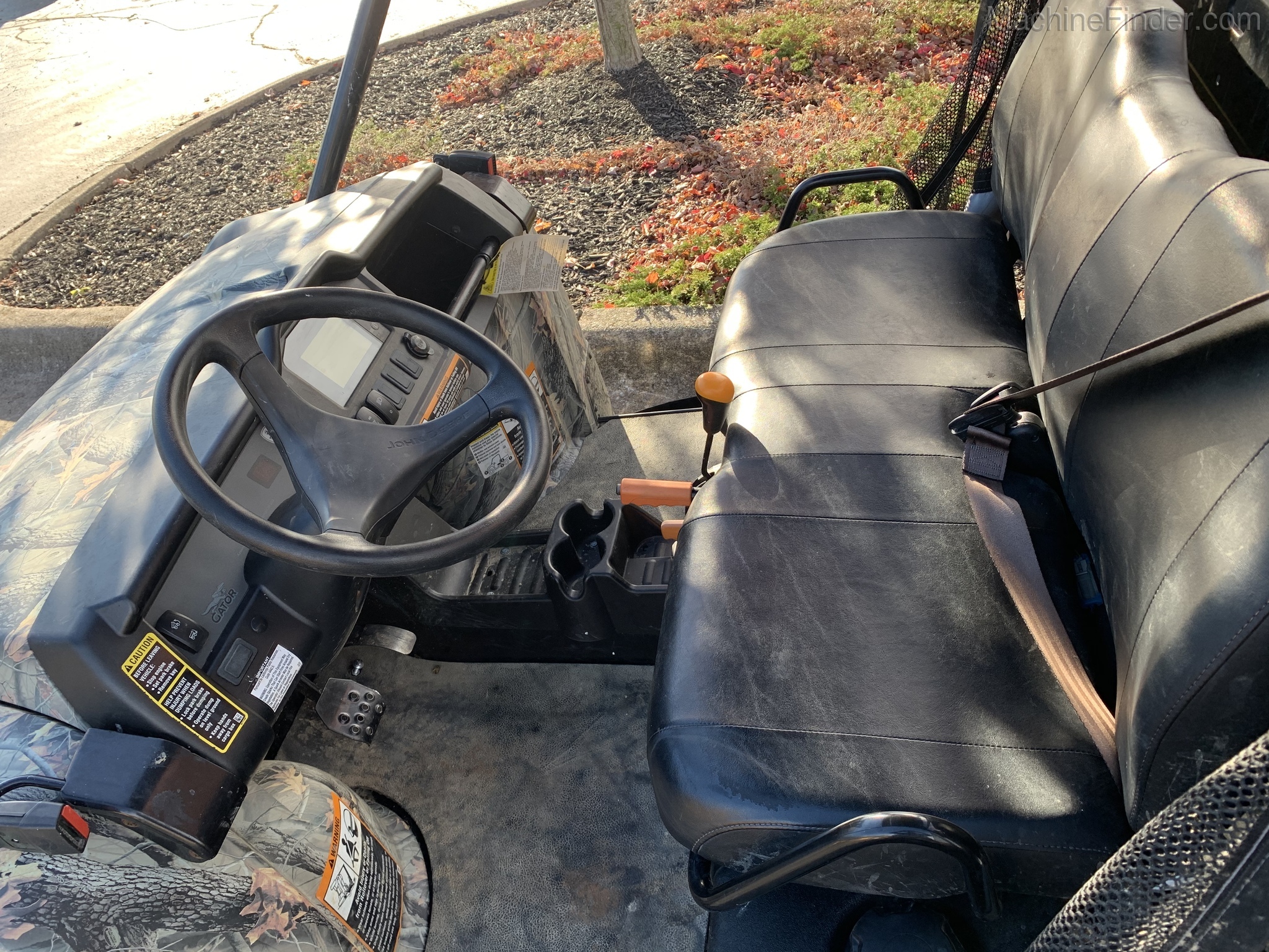 2019 John Deere 825m Image 10