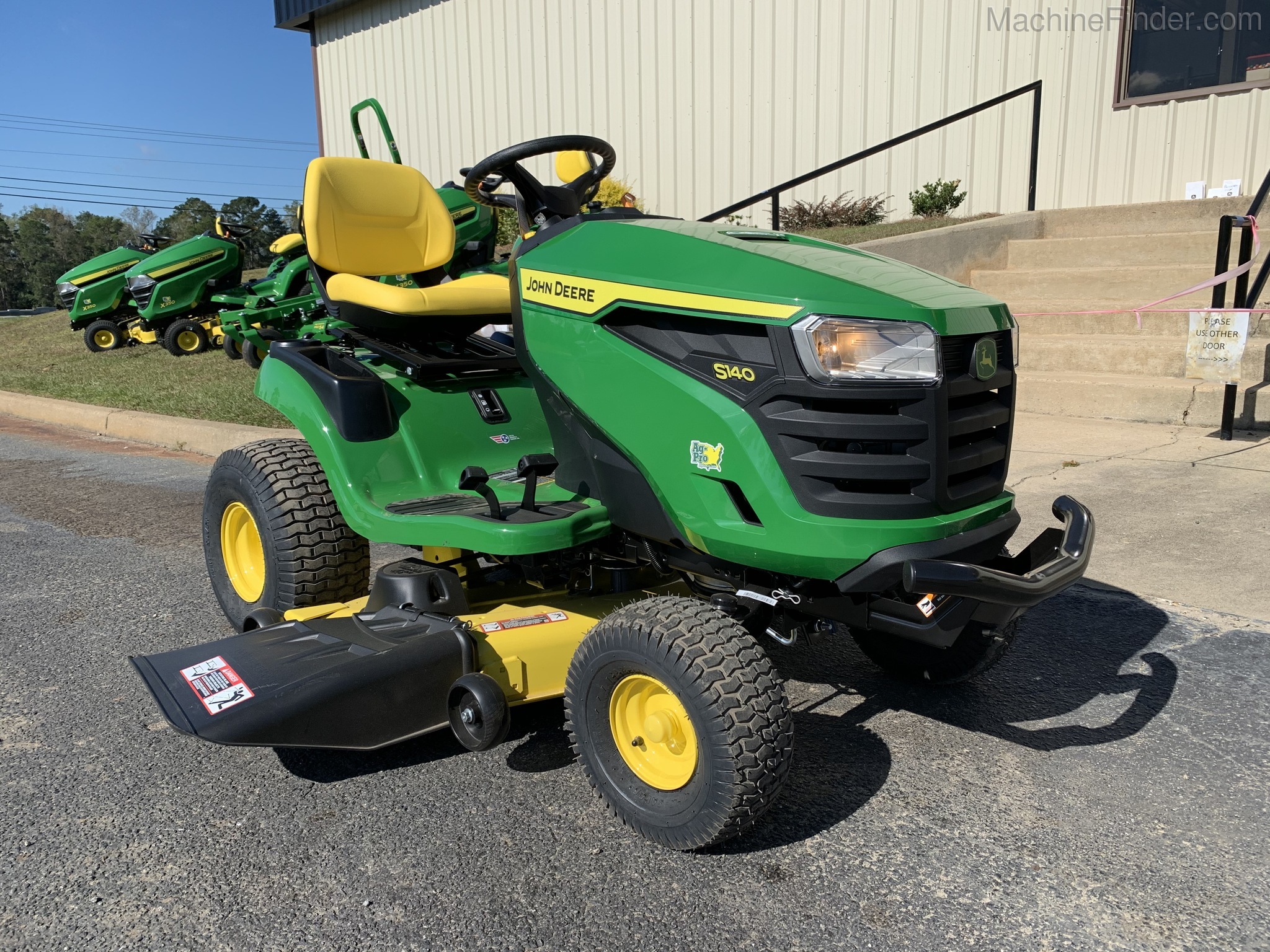 2021 John Deere S140 Image 1