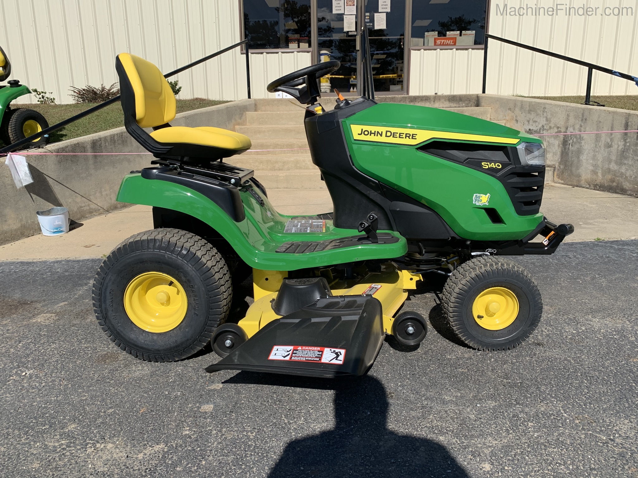 2021 John Deere S140 Image 9