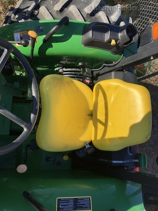 2015 John Deere 5065E Image 5
