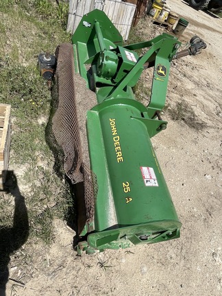 2017 John Deere 25A Image 3