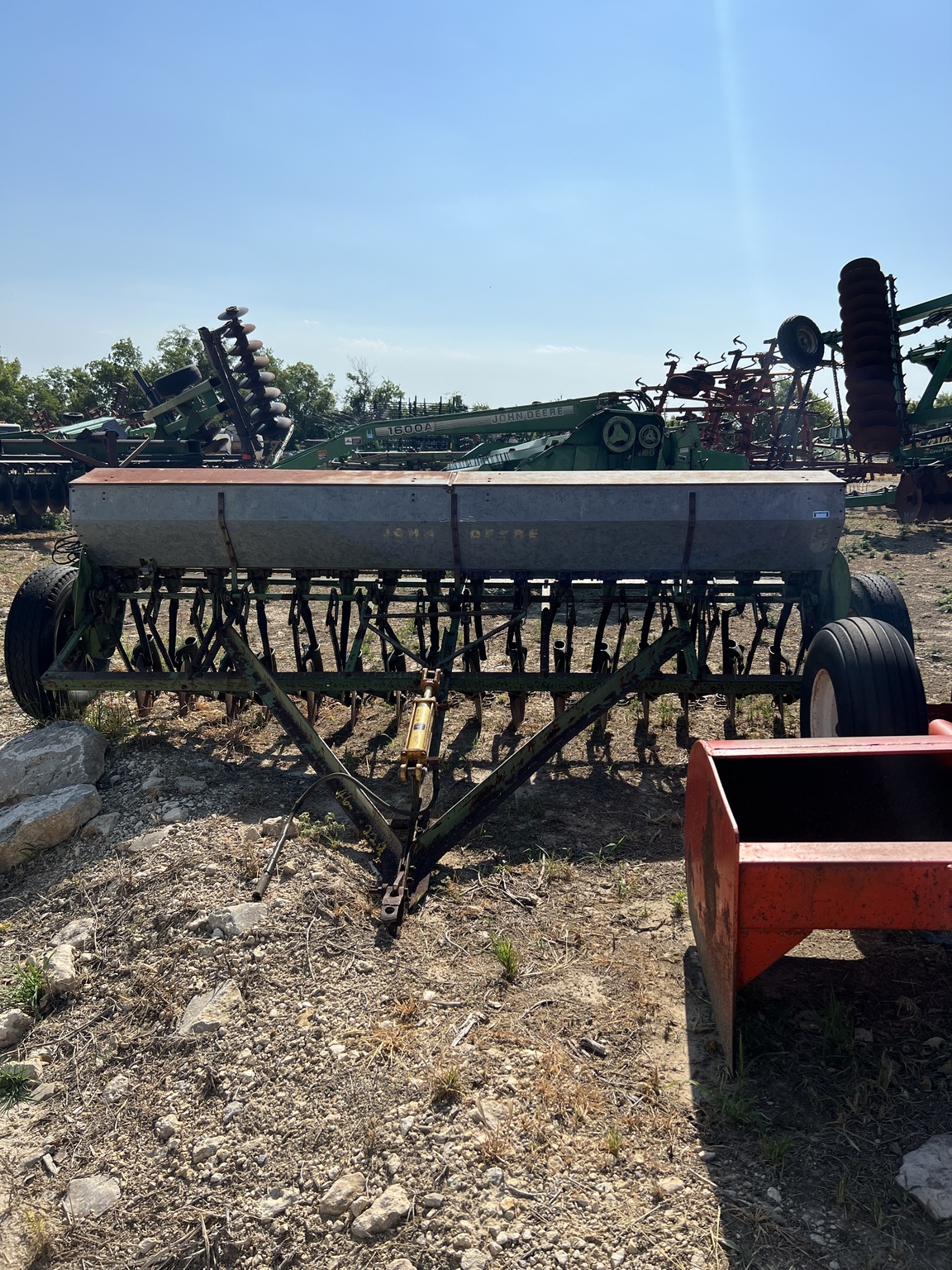 John Deere B Image 1