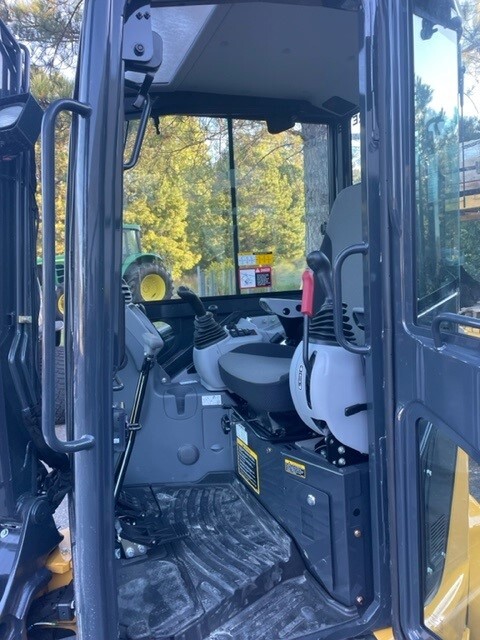2023 John Deere 35G Image 5