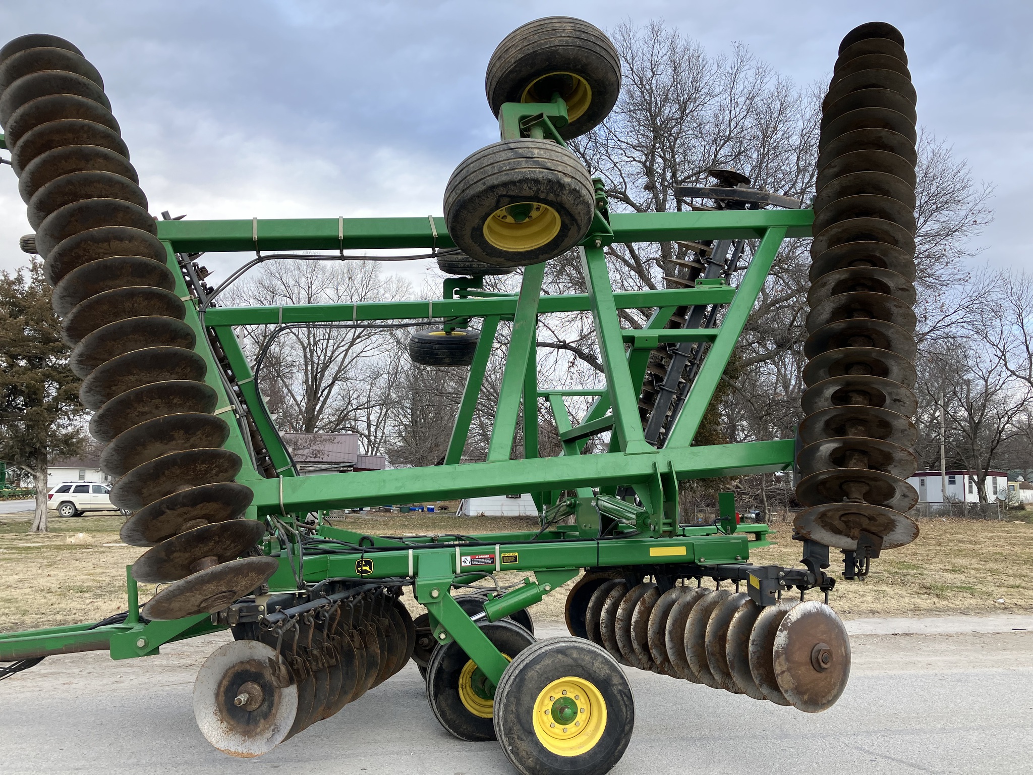  2007 John Deere 637 at Heritage Tractor in Lamar, MO