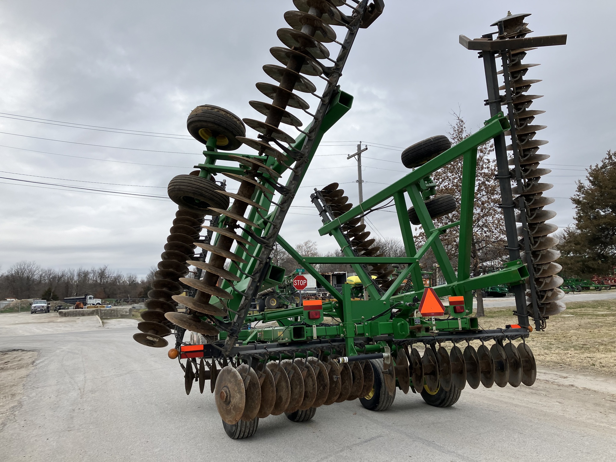  2007 John Deere 637 at Heritage Tractor in Lamar, MO