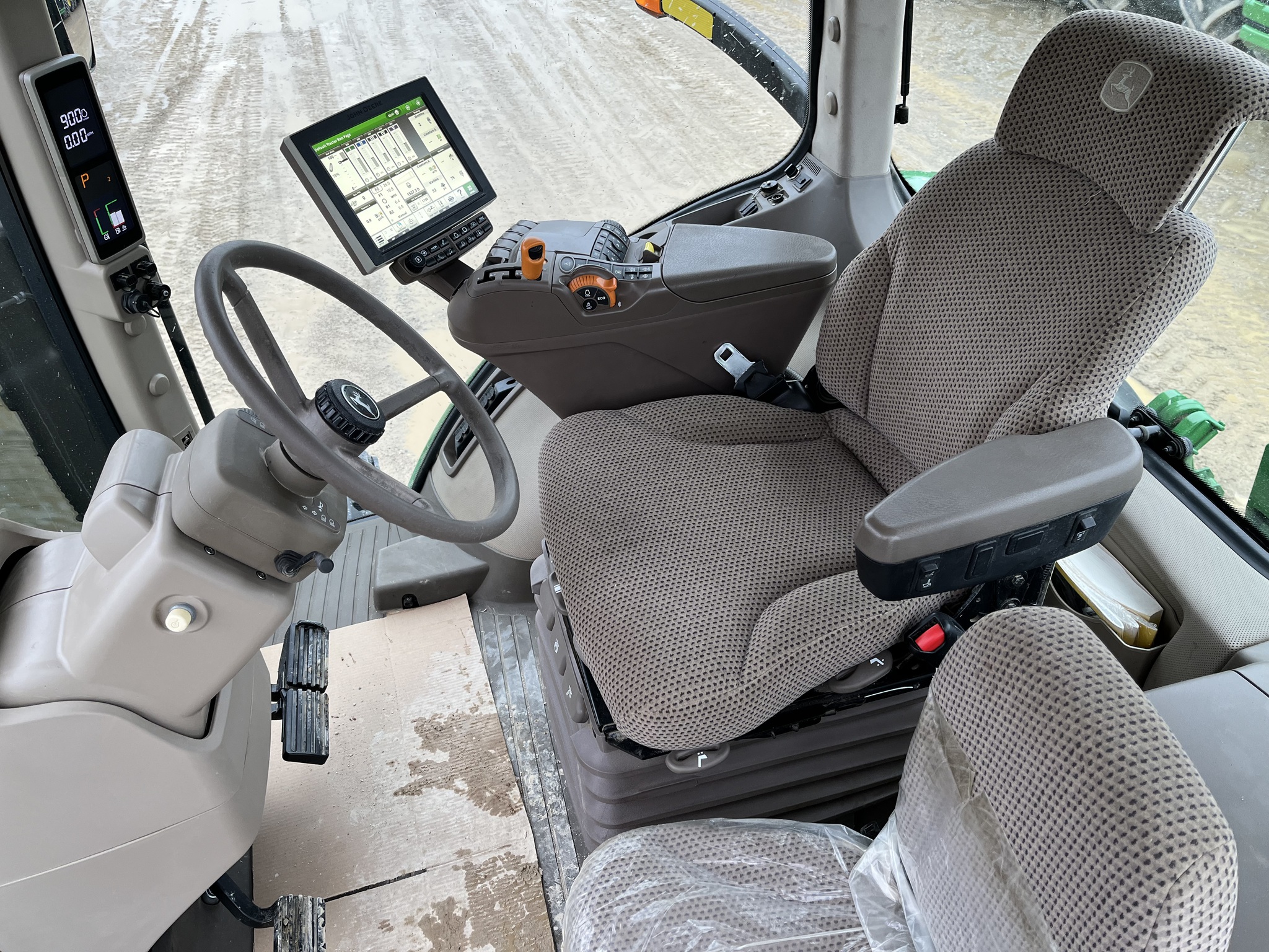 2018 John Deere 8400R Row Crop Tractors