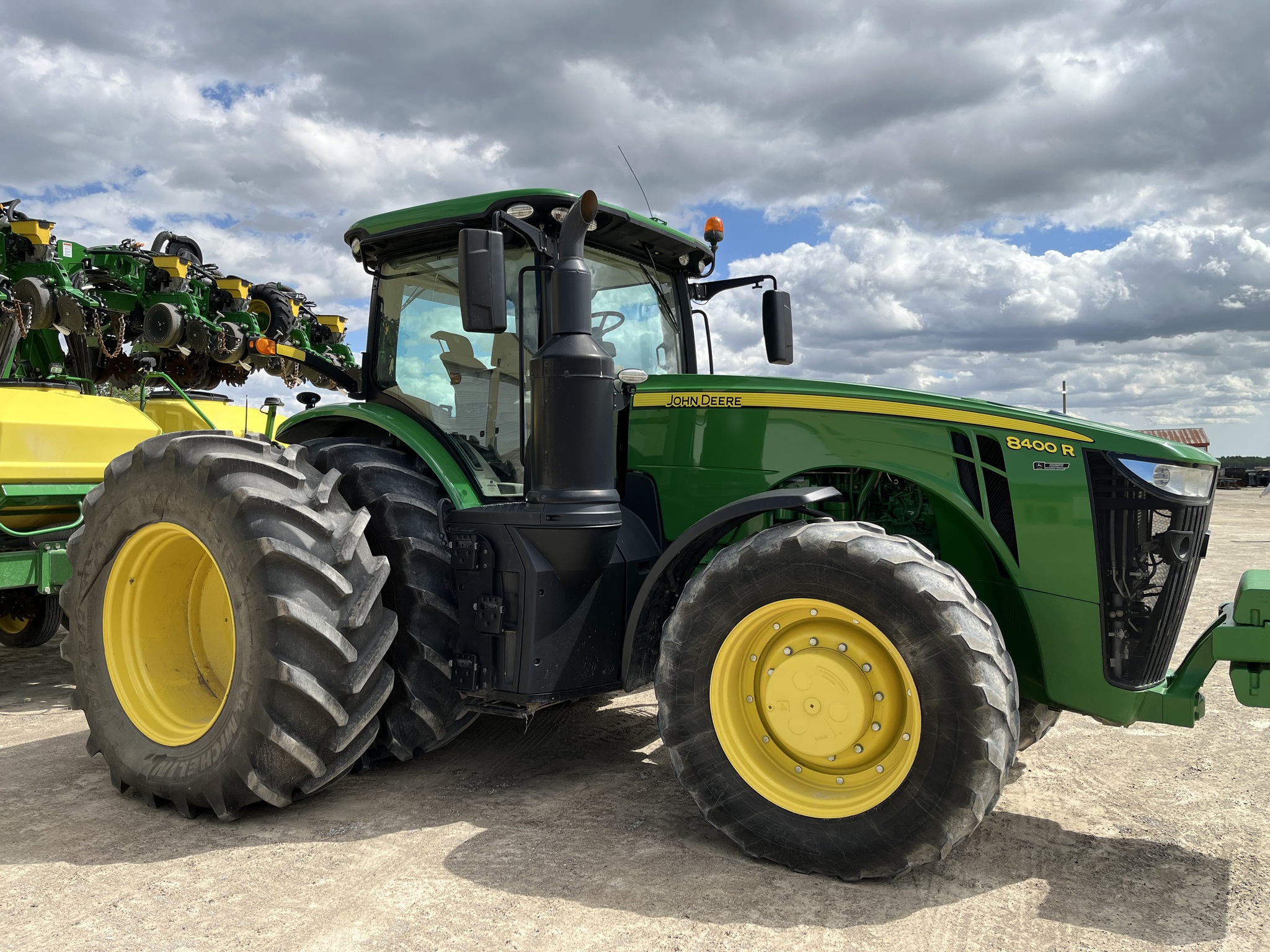 2018 John Deere 8400R Row Crop Tractors