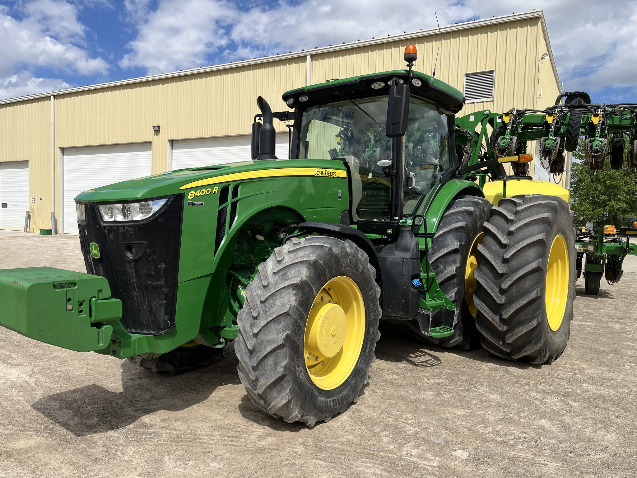 2018 John Deere 8400R Row Crop Tractors
