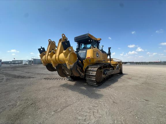 Product image 3 | 4re Equipment | ID: product-earthmoving-john-deere-1050k-dozers-149747