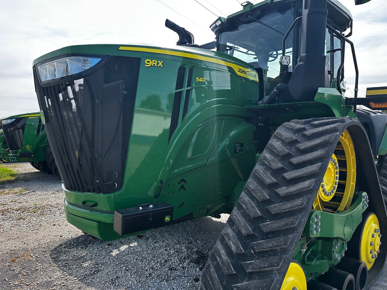  2023 John Deere 9RX 540 at Heritage Tractor in Pontiac, IL