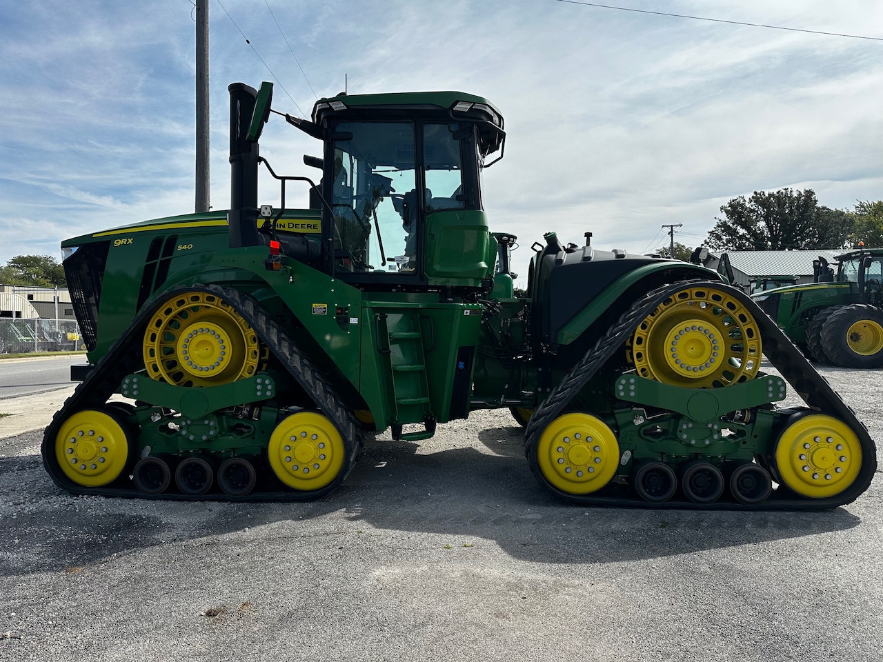  2023 John Deere 9RX 540 at Heritage Tractor in Pontiac, IL
