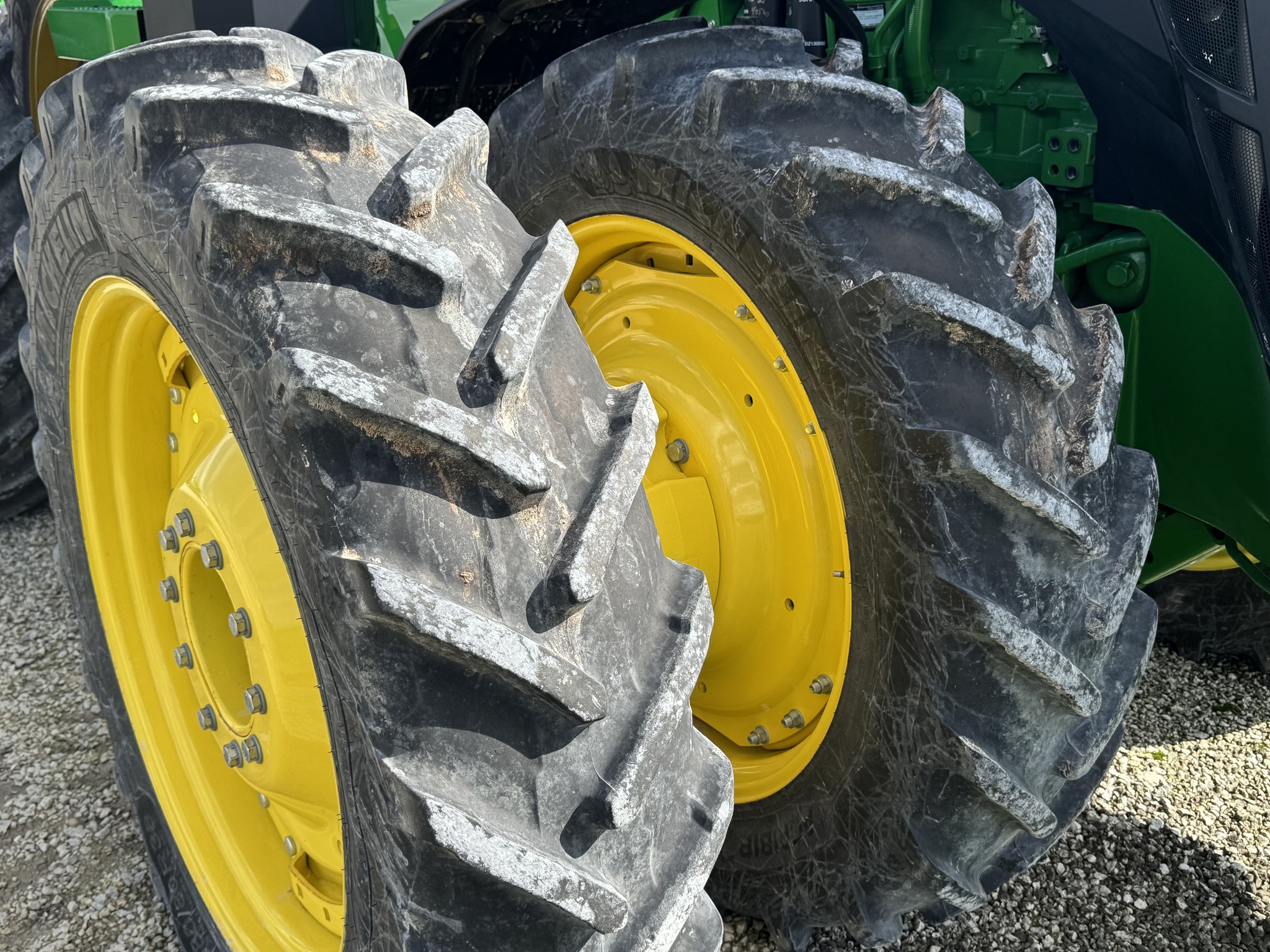 2022 John Deere 8R 310 Image 26