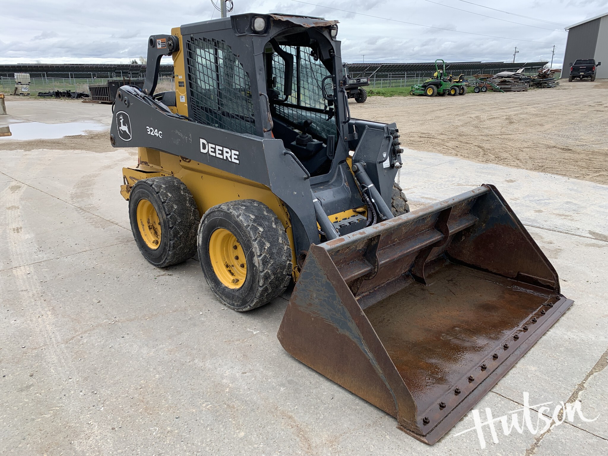 2022 John Deere 324G