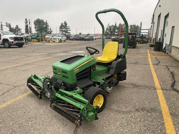 Used 2014 John Deere 2653B Trim / Surrounds Rough Mowers at Horizon Ag & Turf in Edmonton West, AB - Photo3