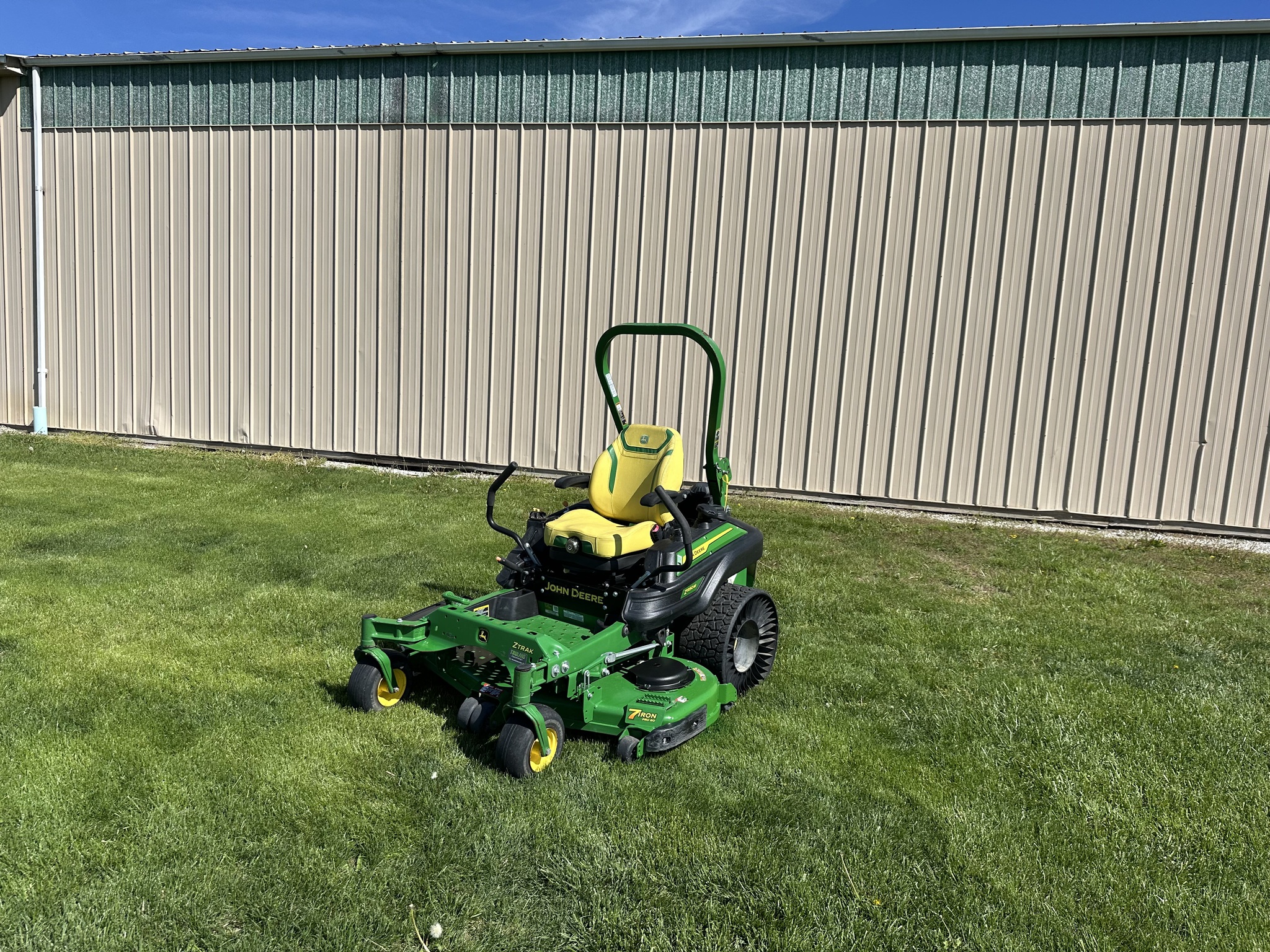 2022 John Deere Z950M Image 1