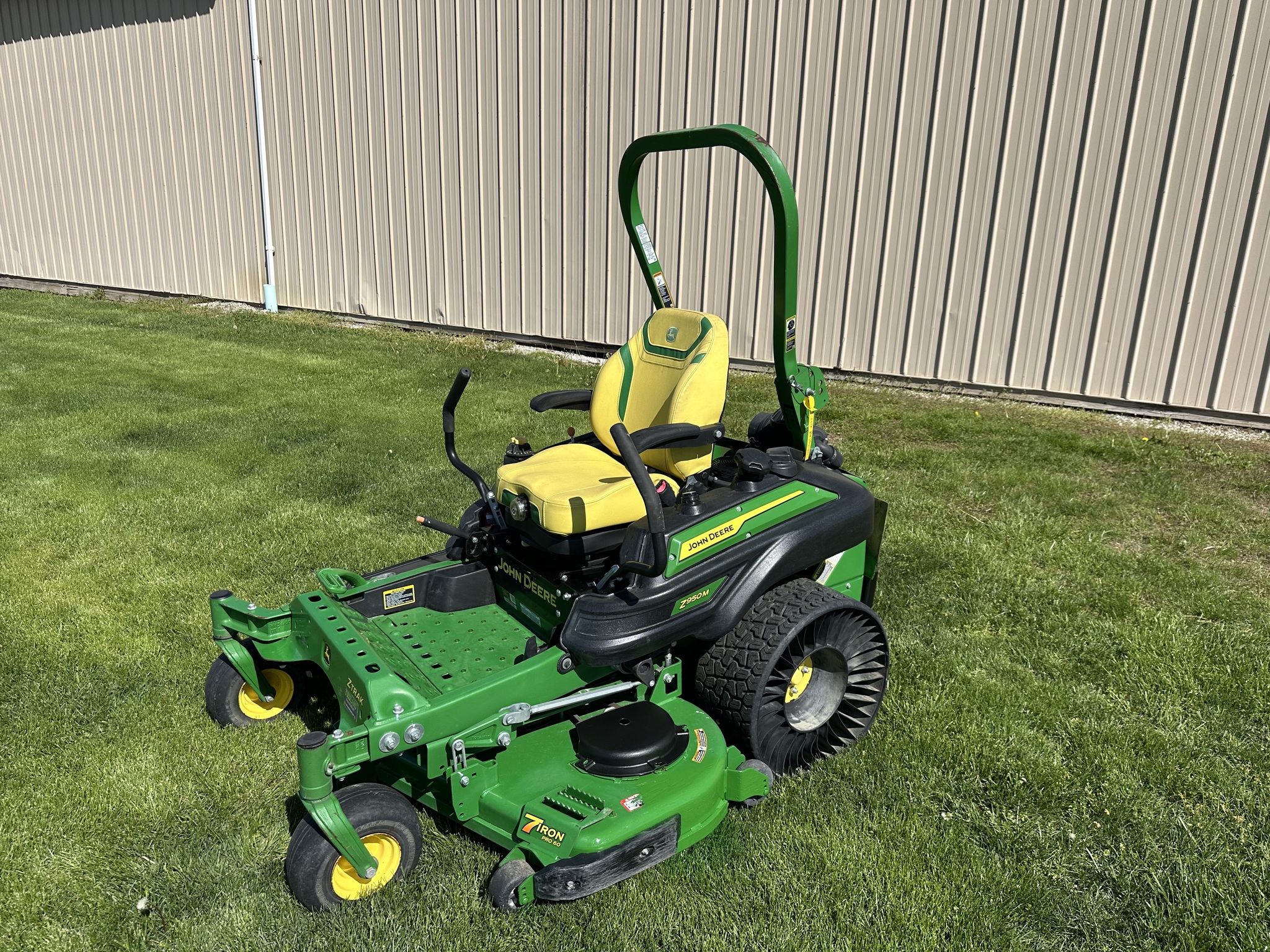 2022 John Deere Z950M Image 3
