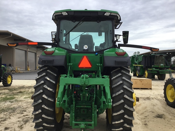 2023 John Deere 8R 230 Photo 4