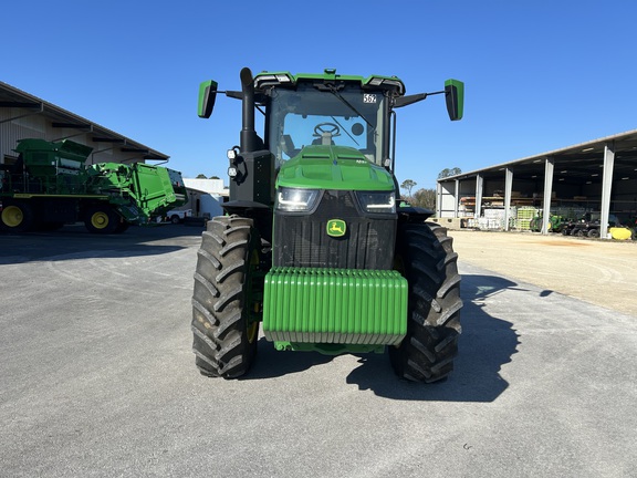 2023 John Deere 8R 230 Photo 4