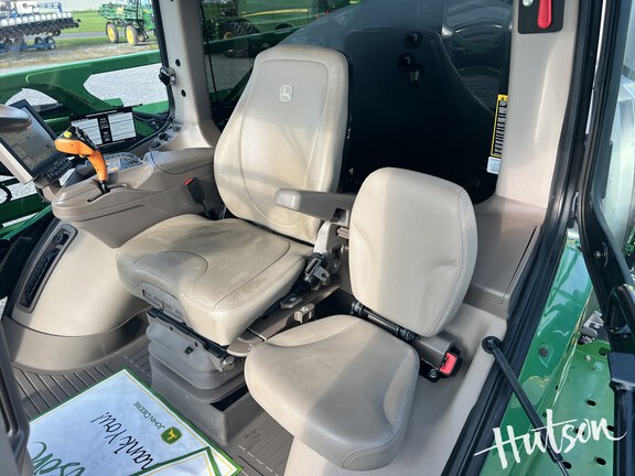 Photo of 2018 John Deere R4038