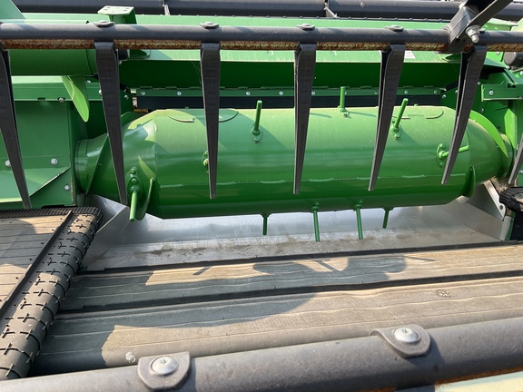 Used 2024 John Deere RD30F Combine Platforms at Horizon Ag & Turf in Westlock, AB - Photo8