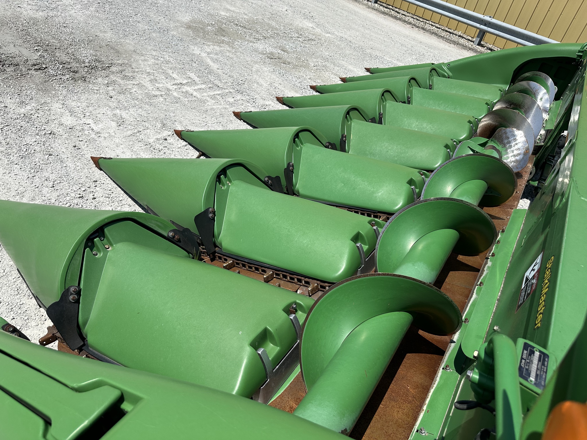 2012 John Deere 608C Image 11