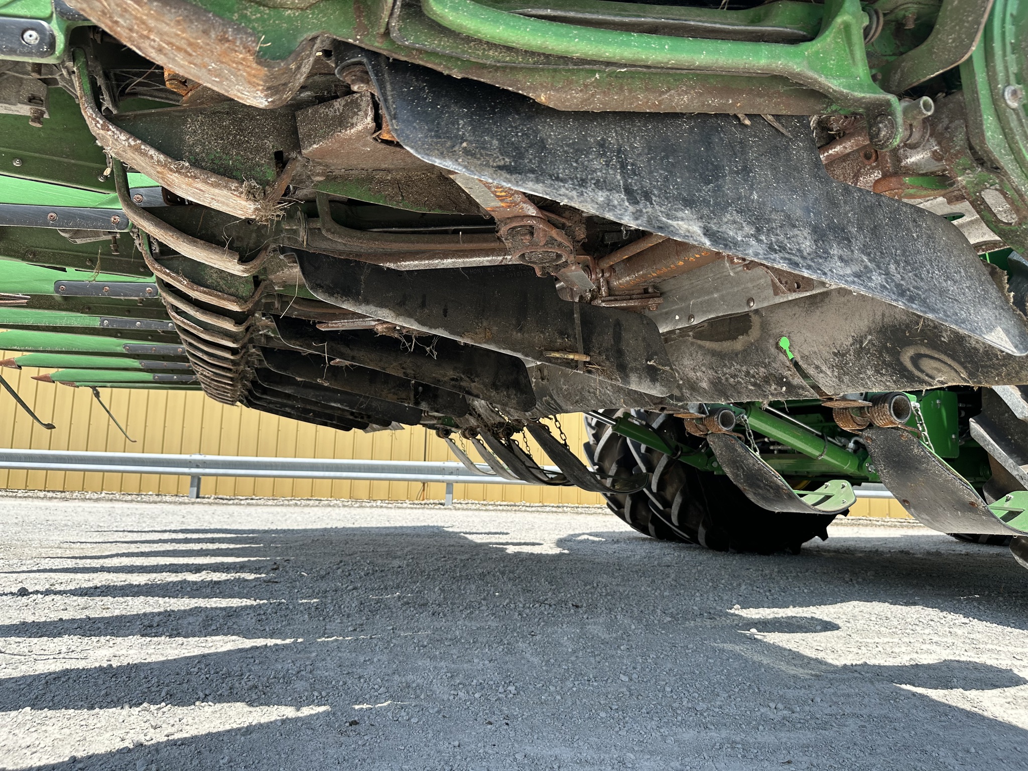 2012 John Deere 608C Image 12