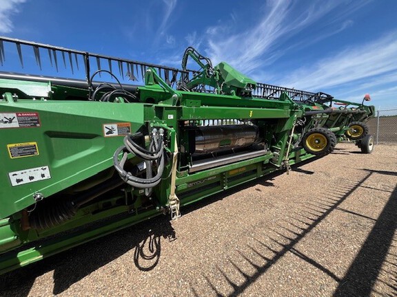 Used 2021 John Deere HD50R Combine Platforms at Horizon Ag & Turf in Vermilion, AB - Photo5