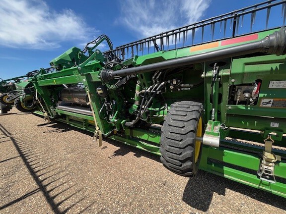Used 2021 John Deere HD50R Combine Platforms at Horizon Ag & Turf in Vermilion, AB - Photo8
