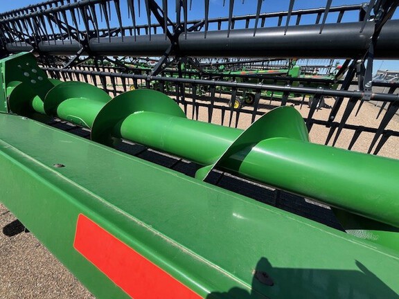 Used 2021 John Deere HD50R Combine Platforms at Horizon Ag & Turf in Vermilion, AB - Photo10