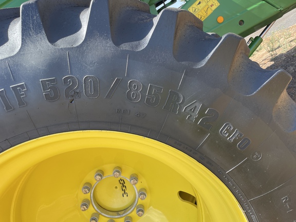 John Deere S680 image 11