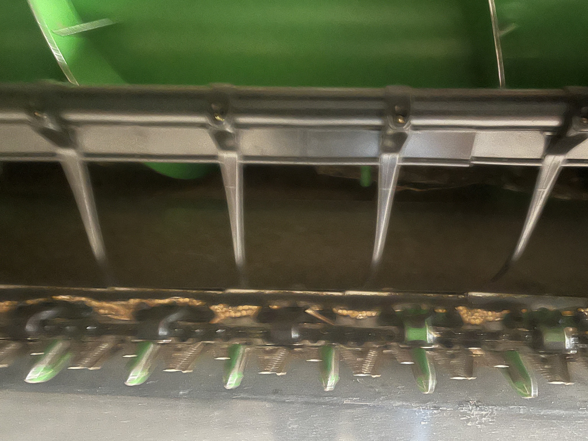 Used 2015 John Deere 630F Combine Platforms at Koenig Equipment in Anna, OH - PhotoXL6