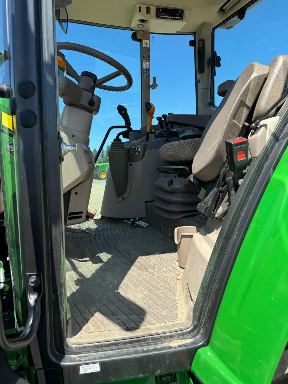 2024 John Deere 6110M Image 15